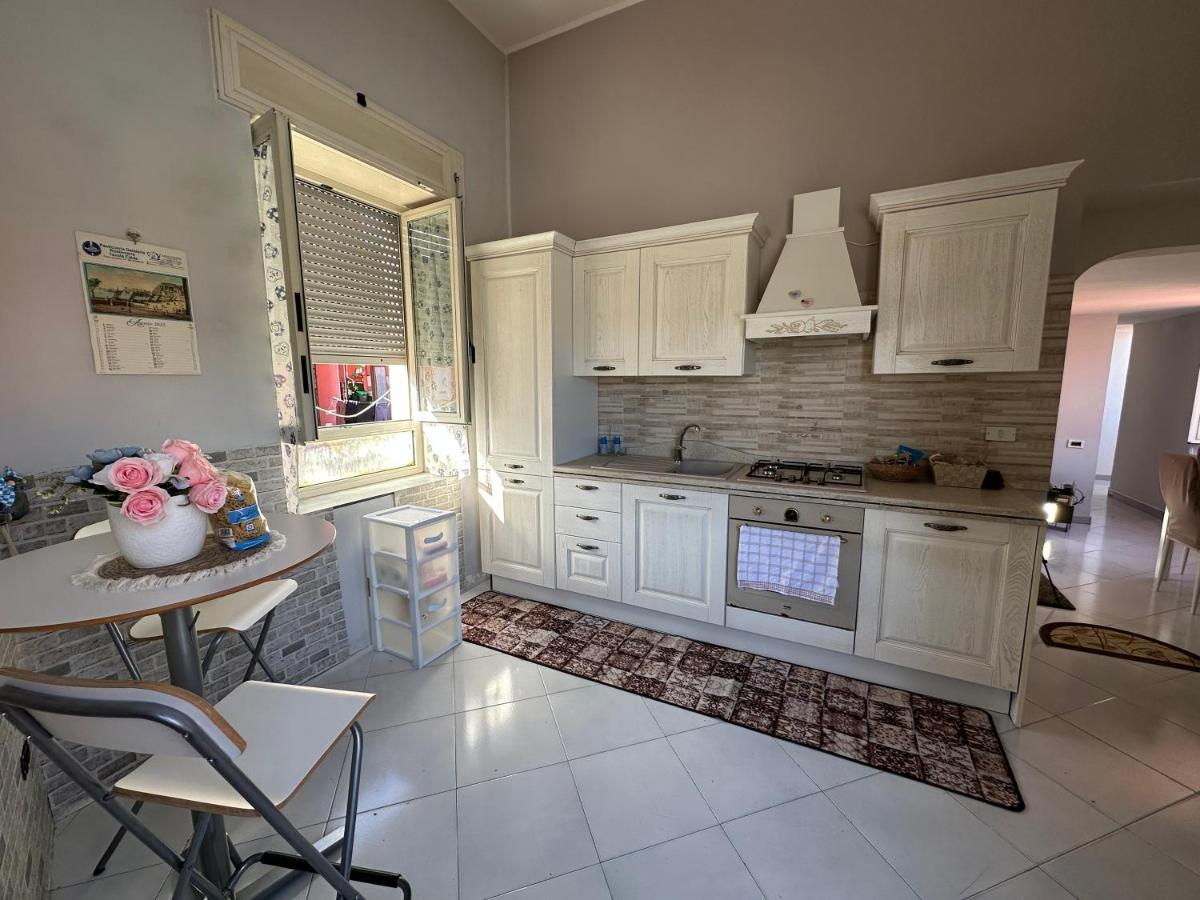 Scugnizzella Holiday House Daire Napoli Dış mekan fotoğraf