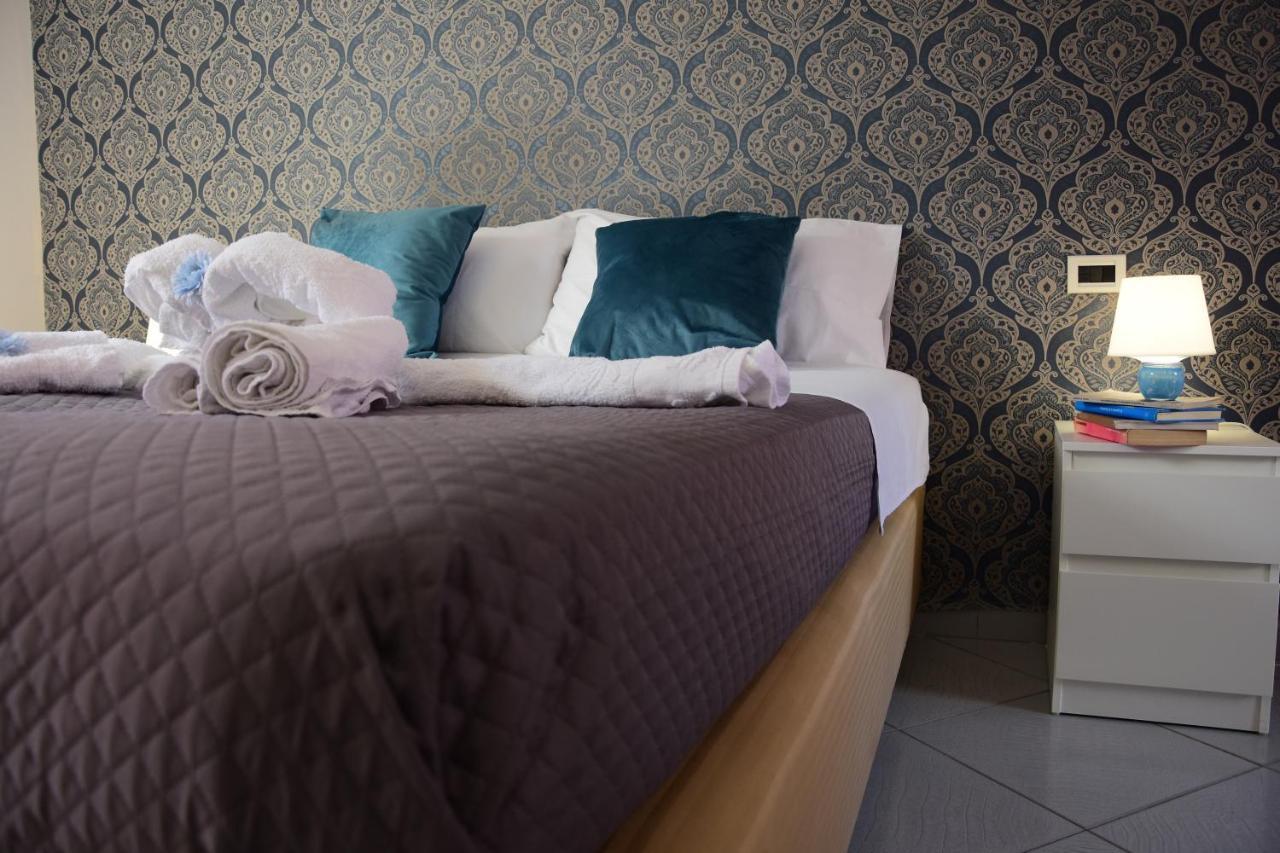 Scugnizzella Holiday House Daire Napoli Dış mekan fotoğraf