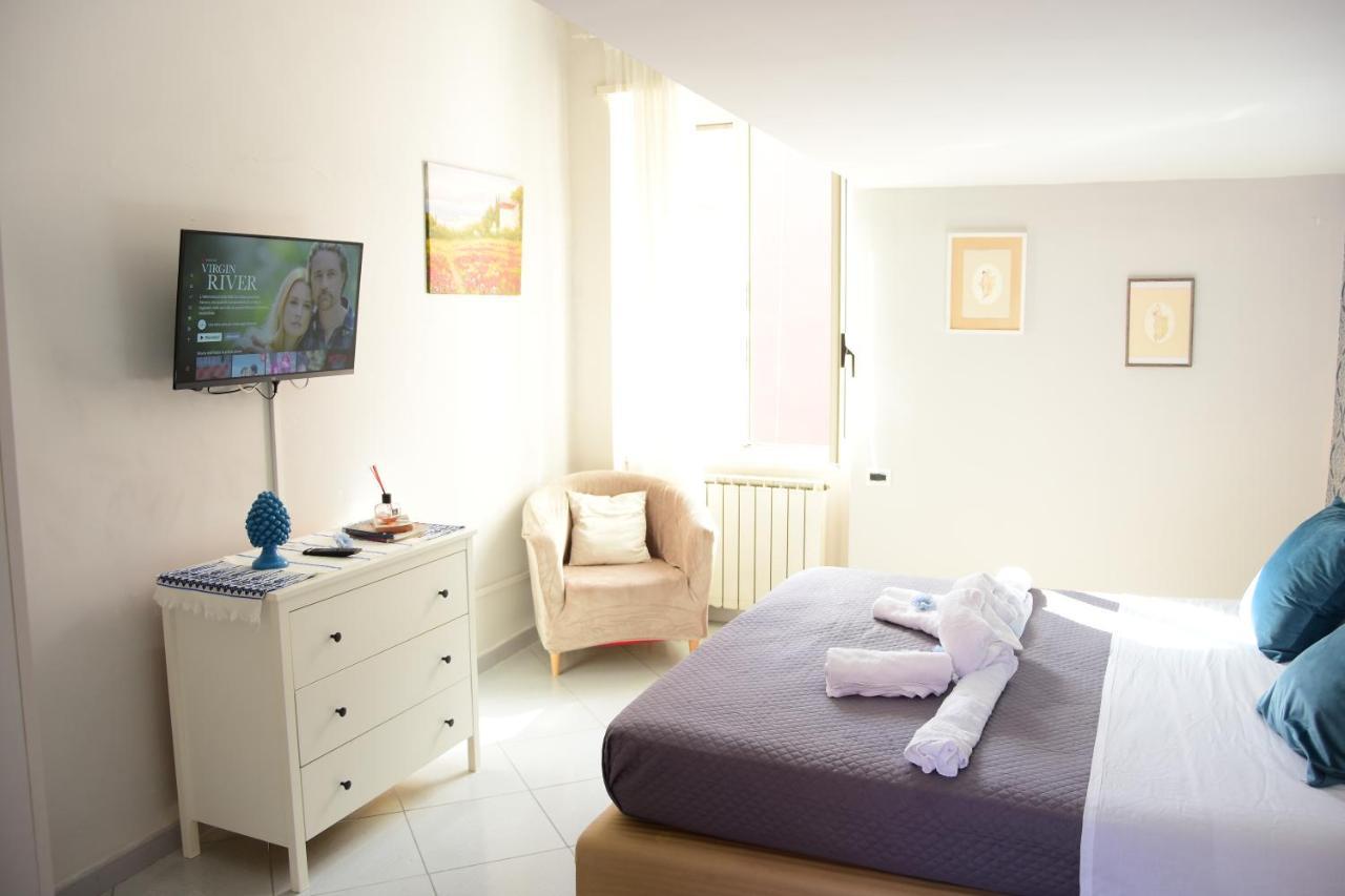 Scugnizzella Holiday House Daire Napoli Dış mekan fotoğraf