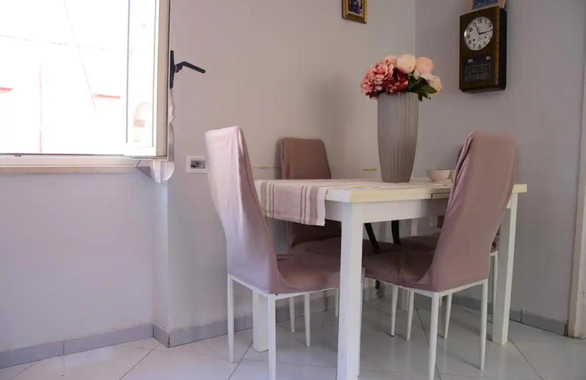 Scugnizzella Holiday House Daire Napoli Dış mekan fotoğraf